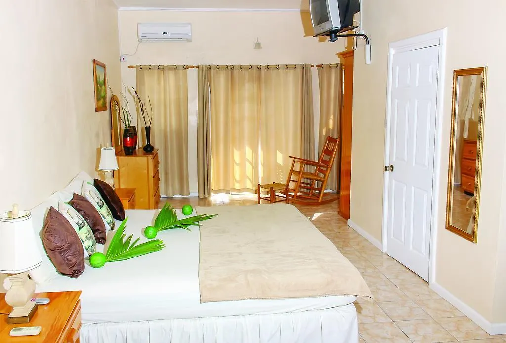 Qr Quality Rooms Cedar Palm Villa Вьё-Фор Сент-Люсия